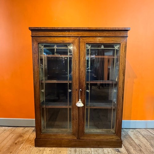 Fine Quality Victorian Rosewood Bookcase Cabinet