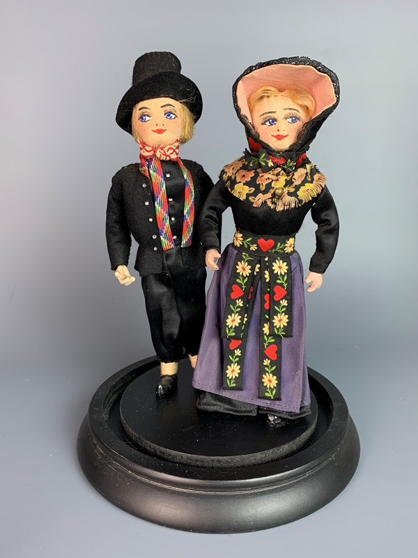 Pair of Vintage Spanish Costume Dolls & Glass Dome-hand-of-glory-e853e80a-b760-4dbb-b021-f3998fcd24fd-1-201-a-main-637427044761416553.jpeg