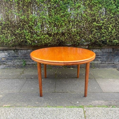 Teak Round Extending White % Newton Double Lip Dining Table