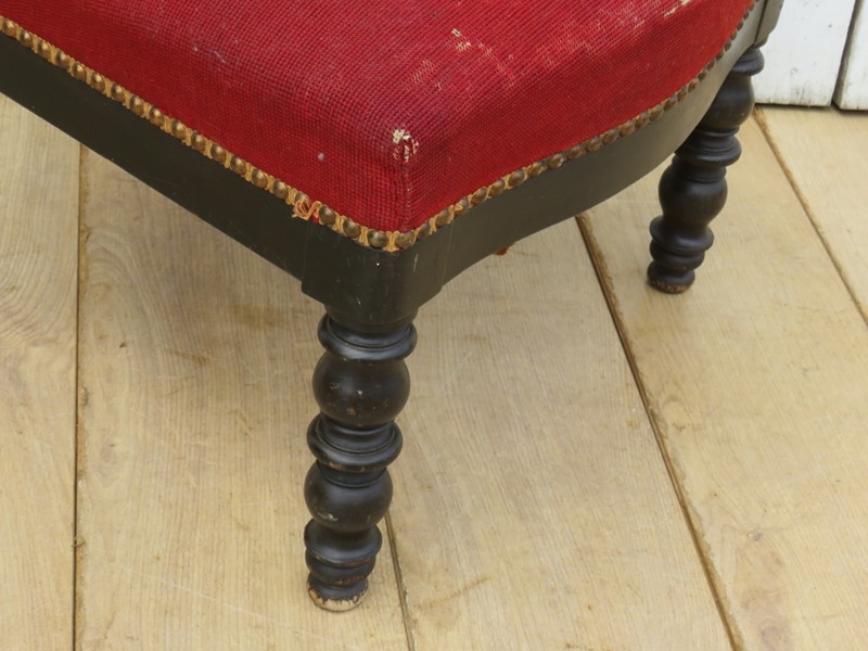 Antique French Prie Dieu Prayer Chair-harmony-antiques-img-3715-1024x768-main-637949737719751833.jpg
