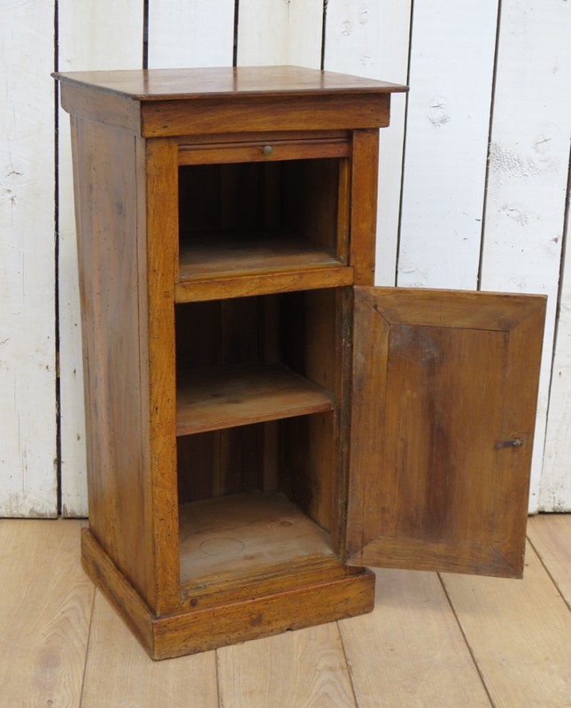 Antique Elm Bedside Cabinet-harmony-antiques-img-7099-826x1024-main-637286021183821558.jpg