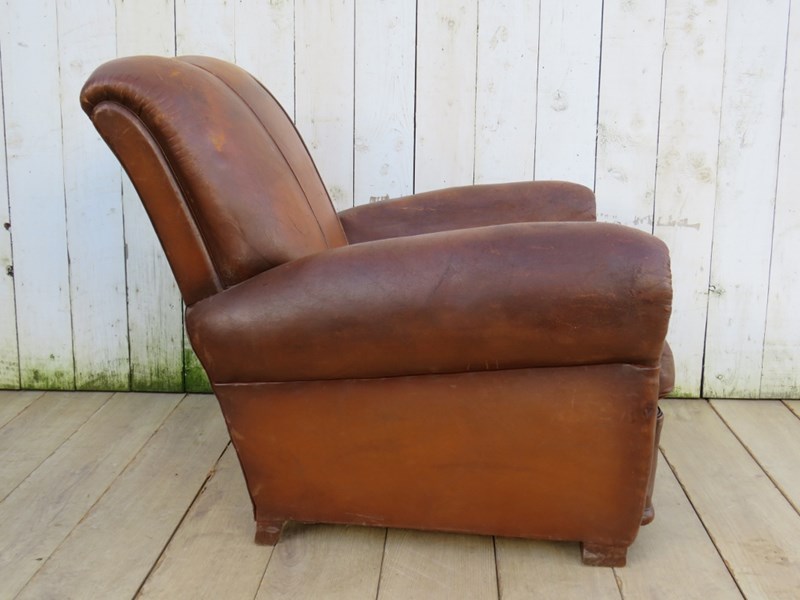 Art Deco French Leather Club Chair-harmony-antiques-img-7215-1024x768-main-638357461186624377.jpg