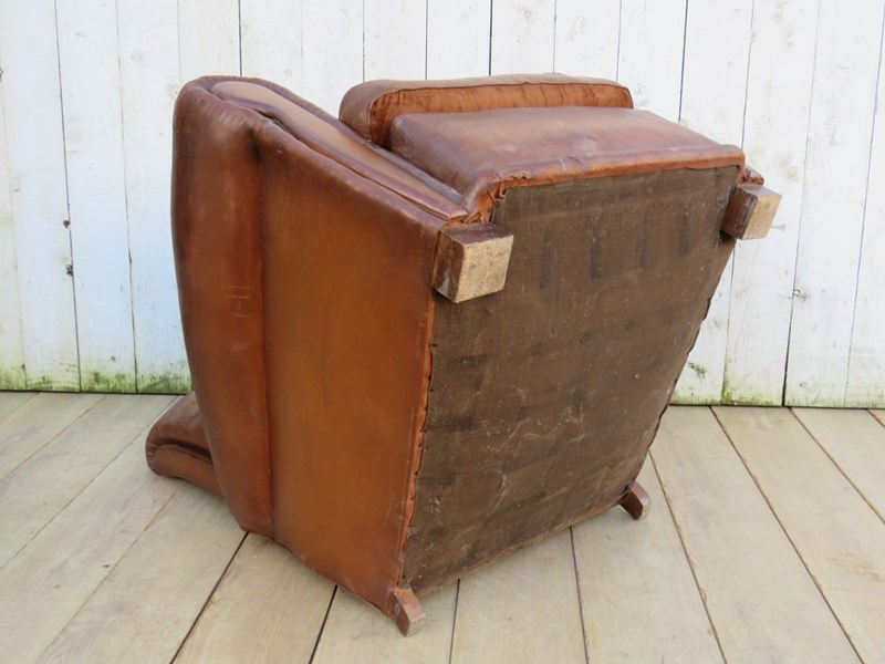 Art Deco French Leather Club Chair-harmony-antiques-img-7216-1024x768-main-638357461274687860.jpg