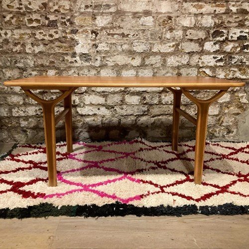 Ax Coffee Table Designed By Orla Molgaard & Peter Hvidt, For Fritz Hansen