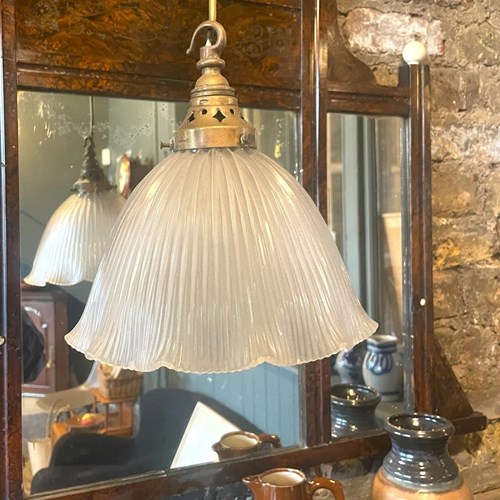 Ribbed Glass Pendant Light