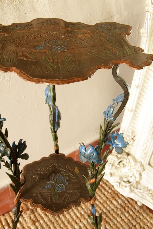 Decorative Floral Etagere-house-of-hummingbird-334dc2e7-dc8d-436e-8d0d-5c06d484542f-main-637920312613528251.jpeg