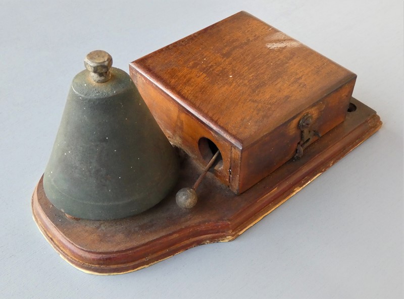 Circa 1920s butlers/servants bell box bell-hunter-campbell-antiques-p1000139-main-637407199384511971.JPG