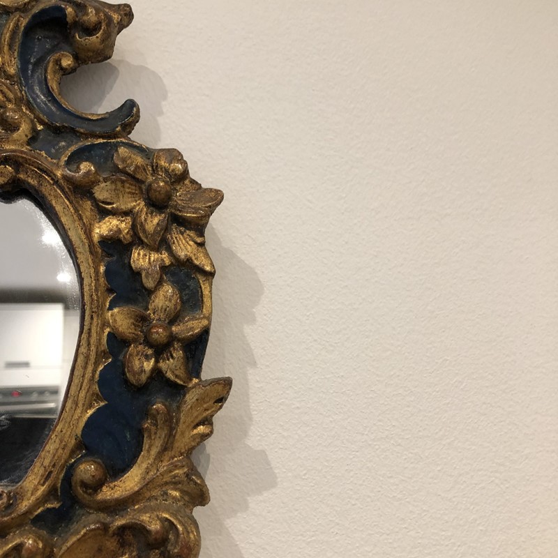 Italian Rococo Carved Mirror-jam-pop-543a28e8-be94-4609-9305-3f768d49351c-scaled-main-637796594098278510.jpeg