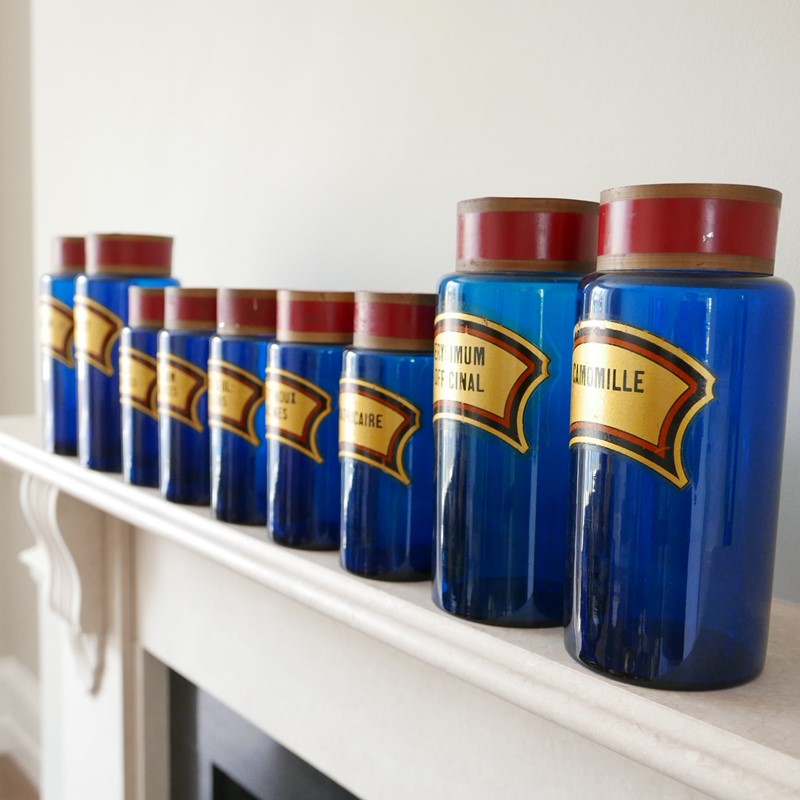 Blue Apothecary Jars (9)-joseph-berry-interiors-img-1935-main-637019797333296135.JPG