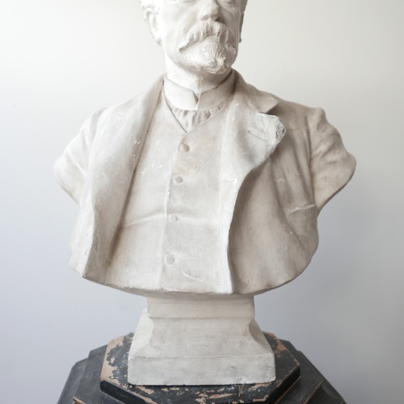20th Century Plaster Bust of a Gentlemen-joseph-berry-interiors-img-2111-main-637317921380626863.JPG