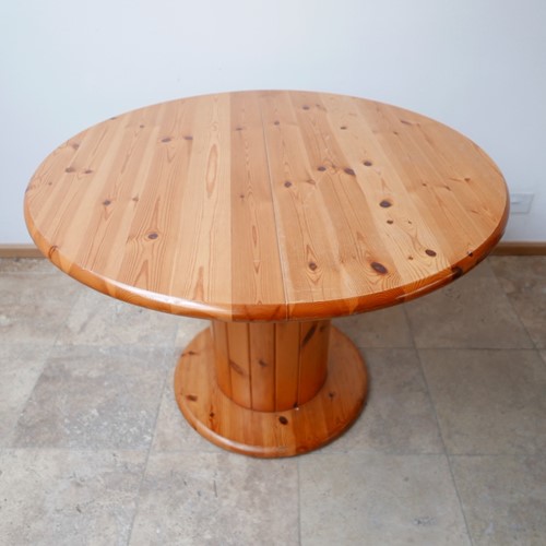 Pine Mid-Century Dutch Dining Table