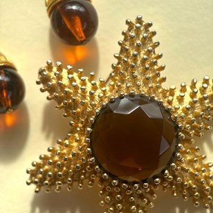 Vintage Benedikt NY Brooch / Pendan...