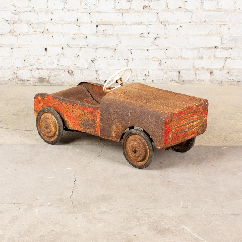 Vintage tin 'barn find' pedal car-ljw-antiques-1752-1-main-637935052507920973.jpg