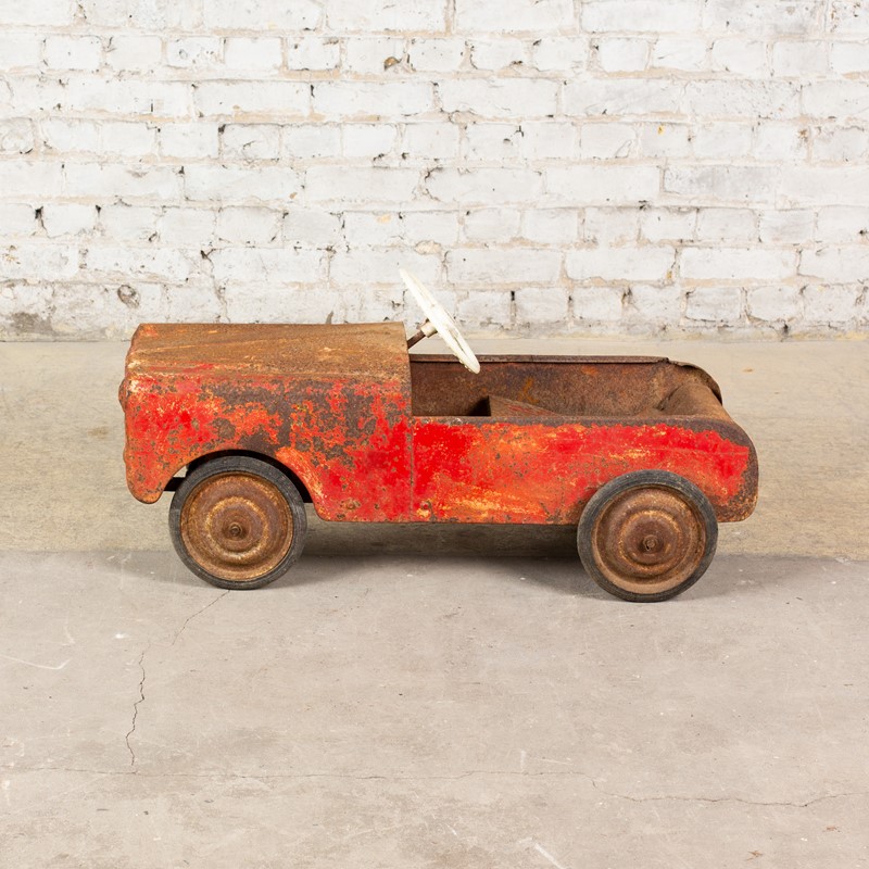 Vintage tin 'barn find' pedal car-ljw-antiques-1752-5-main-637935046326450194.jpg