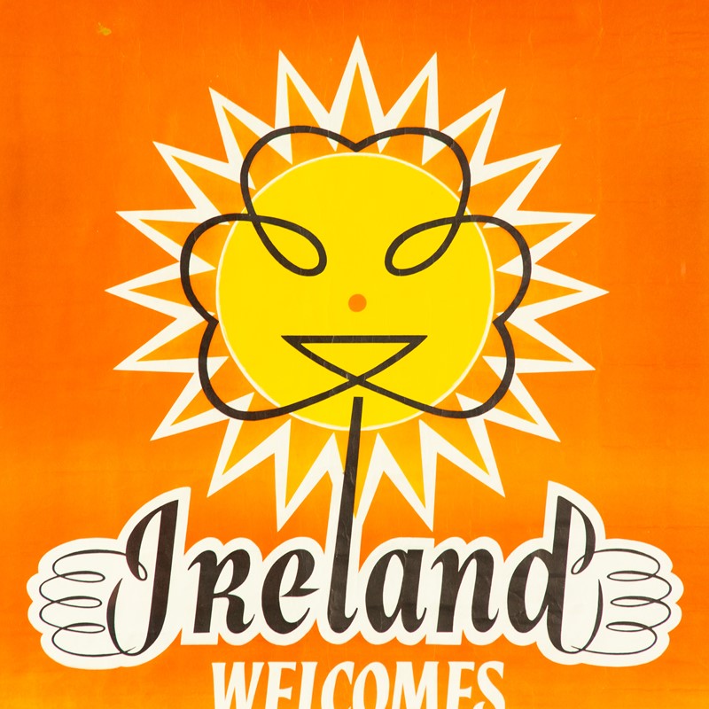  ireland welcomes you - original 1950s cie poster-ljw-antiques-1934-5-main-637935060356218932.jpg