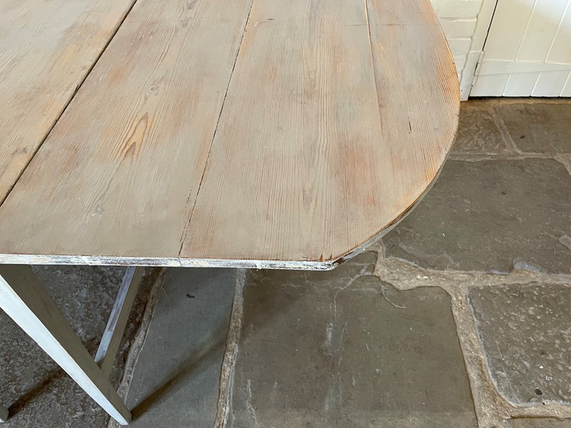 Swedish country farmhouse table -louise-hall-decorative-img-5523-main-638000918573591119.jpeg