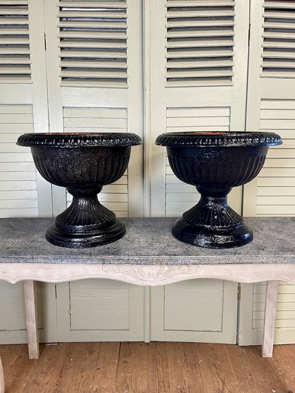Antique Victorian Tazza Urns, Cast Iron-lovingly-made-furniture-img-1726-main-638067931103833752.jpeg