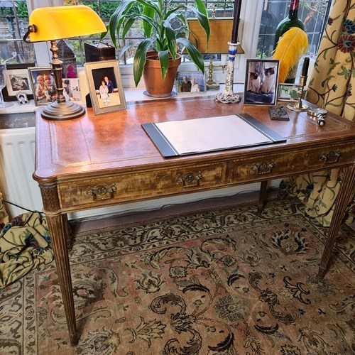 Handsome Example Of An Edwardian Writing Table