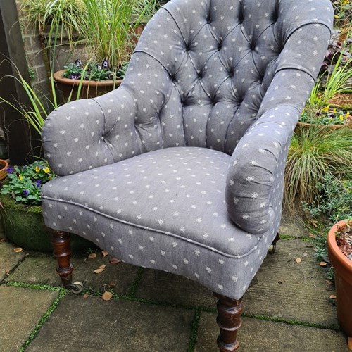 Handsome Victorian Deep Buttoned Armchair