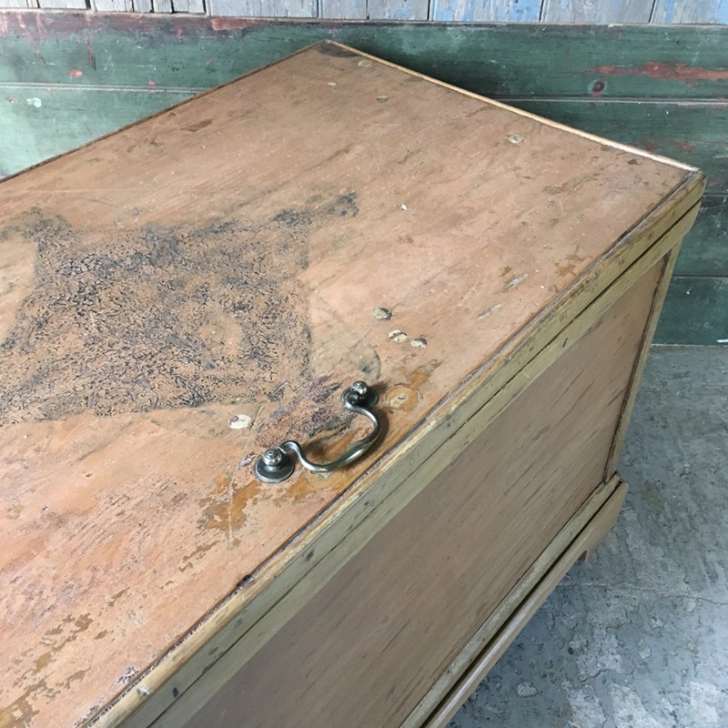 19th C pine blanket box chest-marc-kitchen-smith-ks6999-img-6370-1000px-main-637180757503234666.jpg
