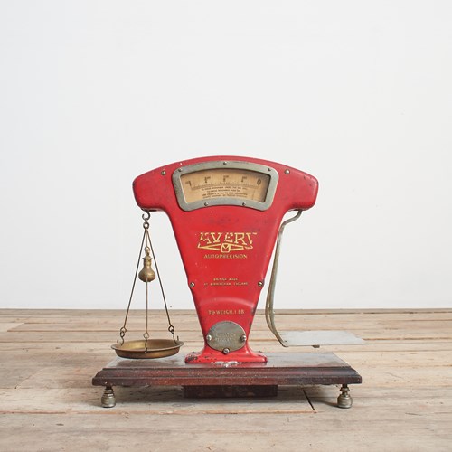 Vintage Avery Shop Weighing Scales