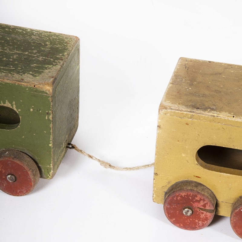 1950's Wooden Toy Train-merchant-found-1028h-main-637466466371767213.jpg
