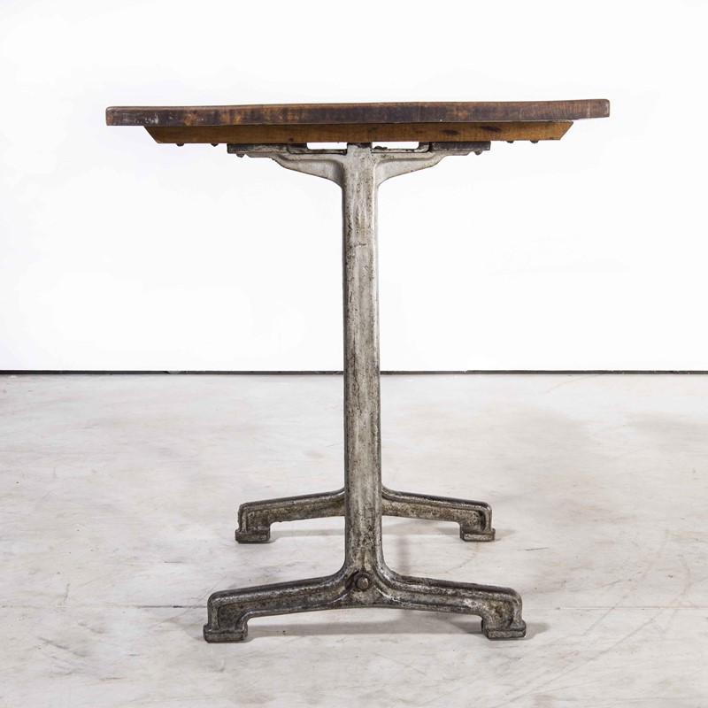 1930's Cast Base Fischel Bistro Table 1486.8-merchant-found-14868d-main-637843179937992960.jpg