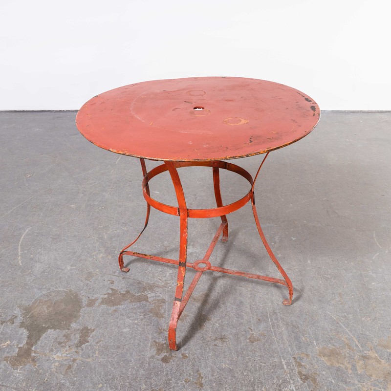 1950's Red Round French Metal Garden Dining Table-merchant-found-1534c-main-638004236996742051.jpg