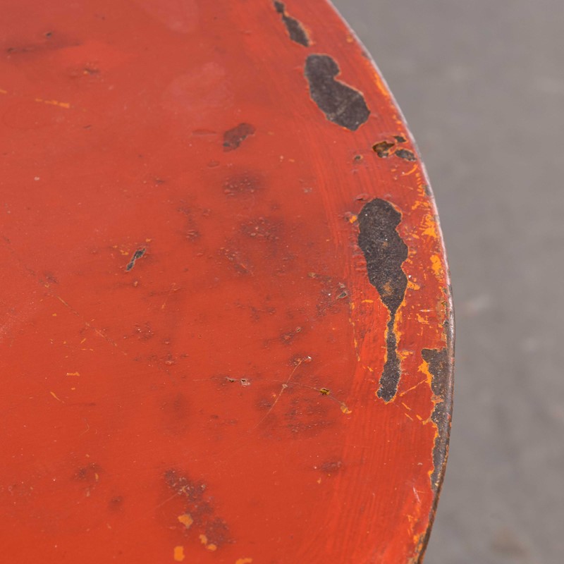 1950's Red Round French Metal Garden Dining Table-merchant-found-1534f-main-638004236873306530.jpg