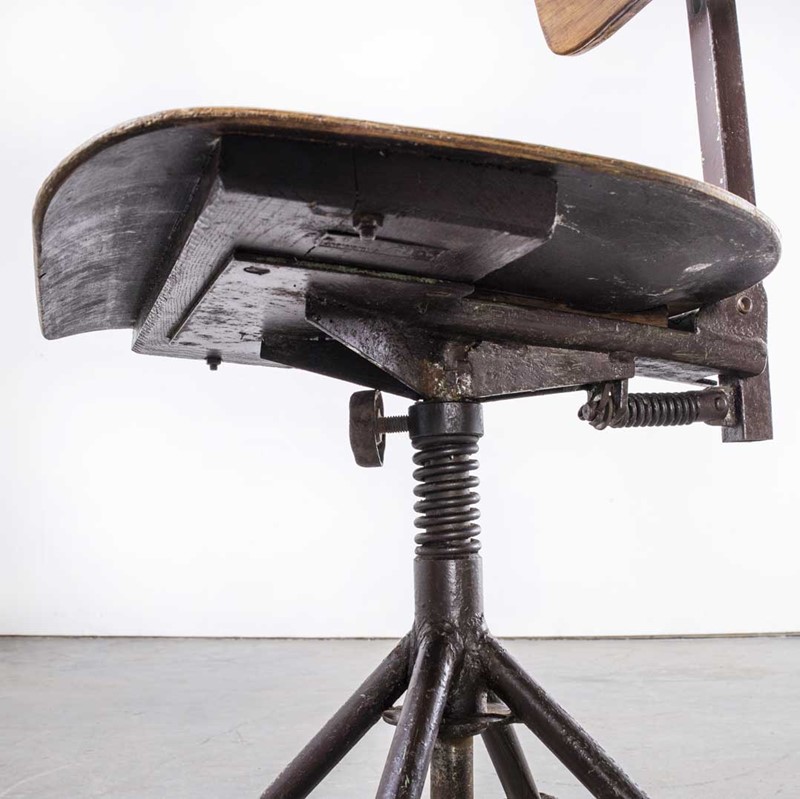 1950's Industrial Czech Swivel Chair - (1767.1-merchant-found-17671d-main-637932516068794257.jpg