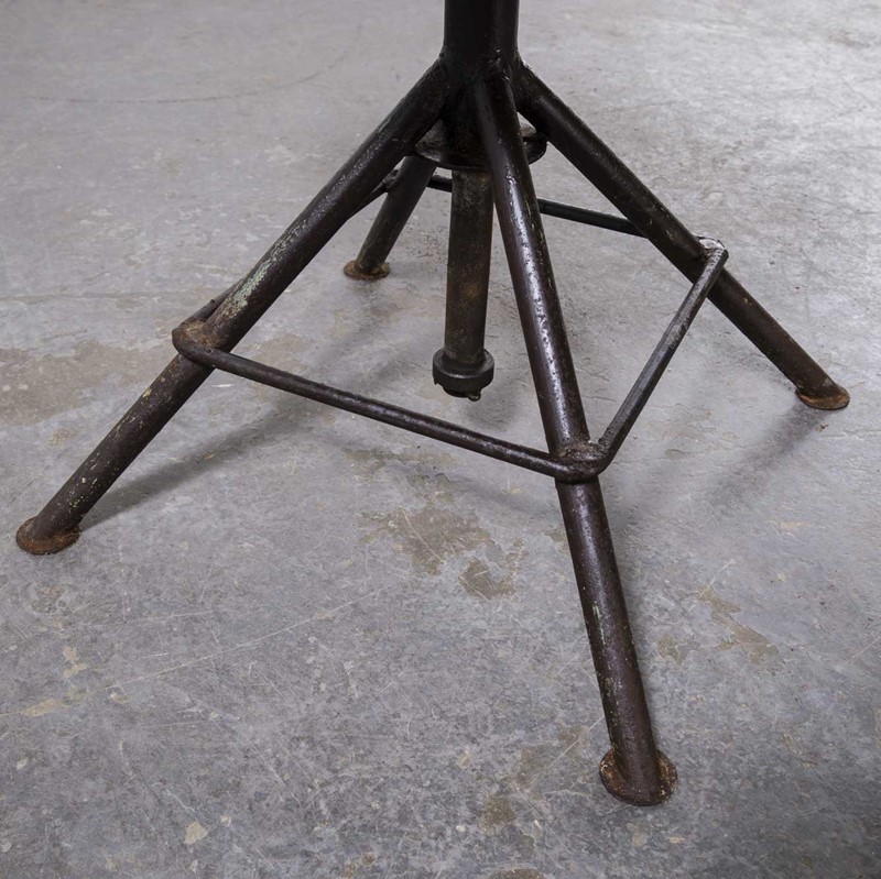 1950's Industrial Czech Swivel Chair - (1767.1-merchant-found-17671g-main-637932516050043421.jpg