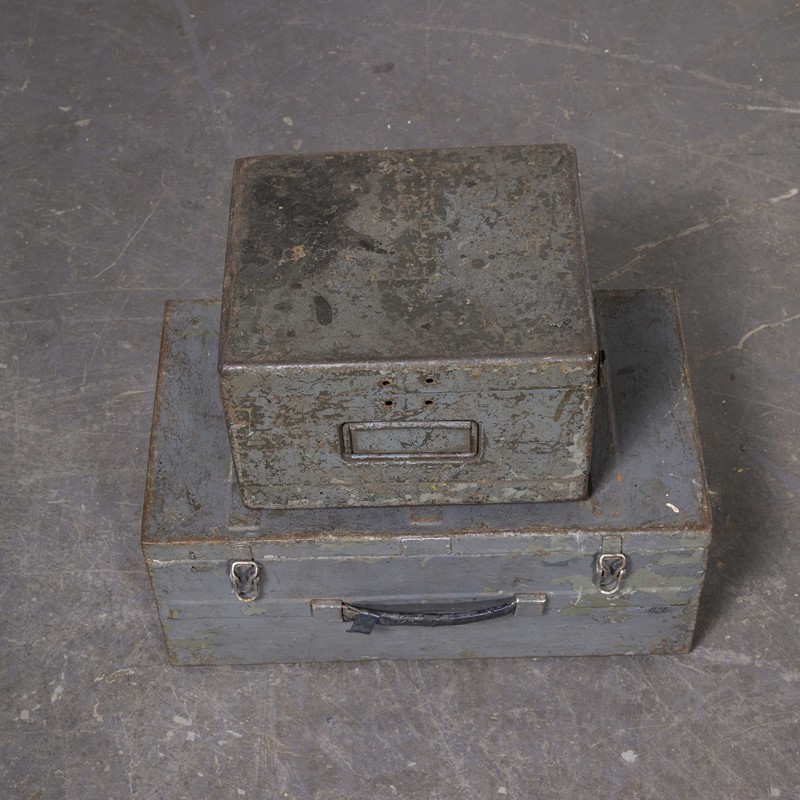 1960's Russian Set Of Two Boxes (Model 256.5)-merchant-found-2565b-main-637480260690807884.jpg