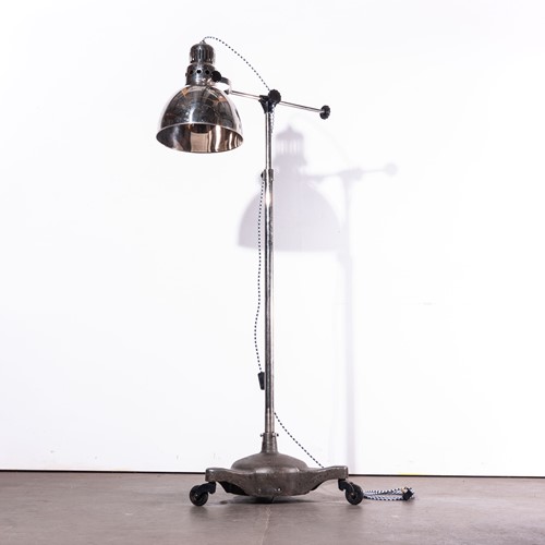 1950'S Vintage Standing  Lamp On Wheels
