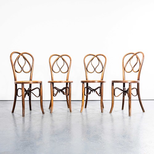19Th Century Elegant Pretzel Shaped Thonet Dining Chairs - Set Of Four
