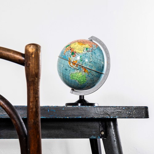 1950’S Rotating Earth Globe