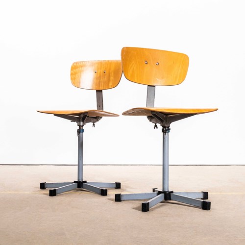  1960'S Industrial Swivel Desk Chair With Grey Base