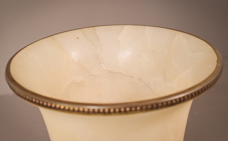 Alabaster And Bronze Lamp-modern-decorative-1127-white-lamp-11-main-637641867704229500.jpg