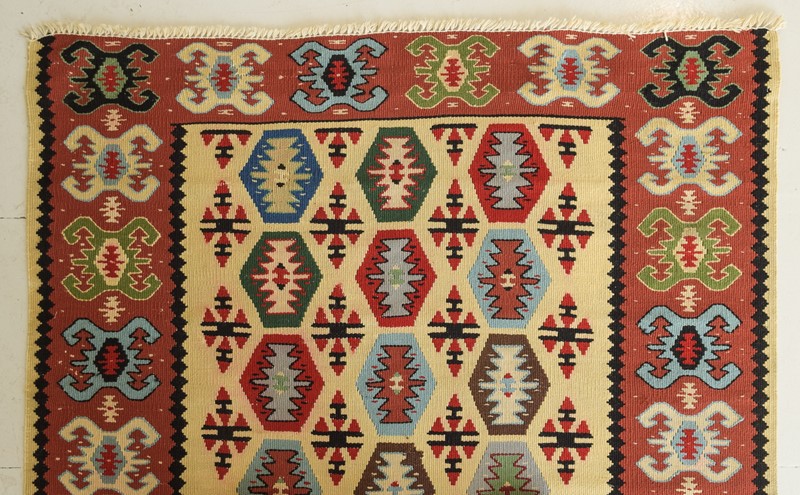 Colourful Handwoven Kilim Rug-modern-decorative-1144-colourful-handwoven-kilim-rug-2-main-637953092370644448.jpg