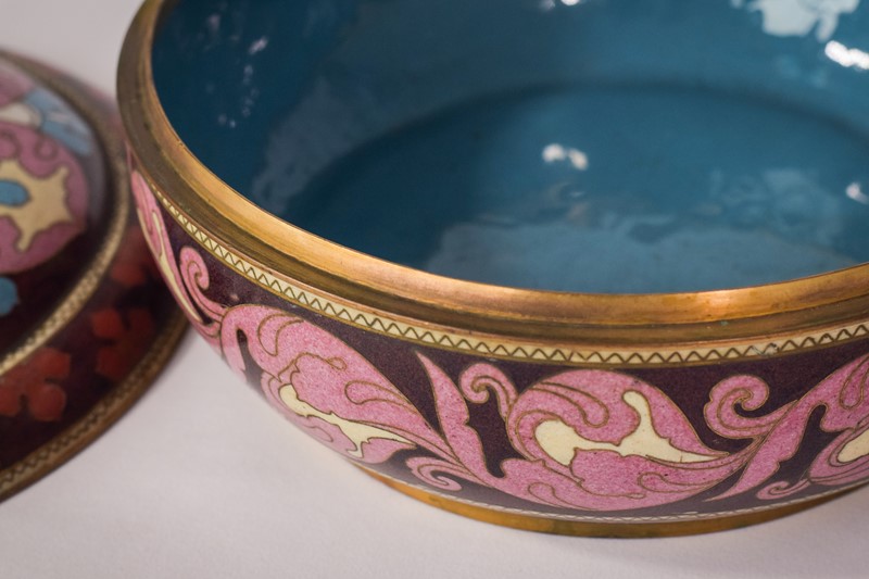 Cloisonné Enamel Circular Box-modern-decorative-1350-enamel-box-8-main-637890733193218290.jpg