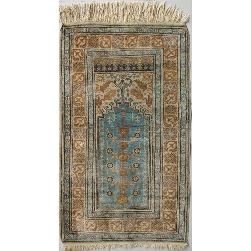 Hand Woven Attractive Vintage Prayer Rug