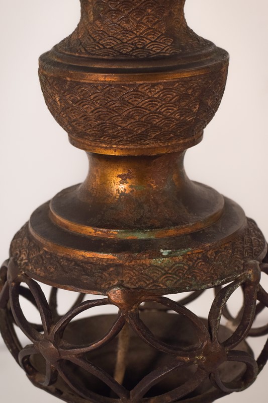 Oriental Style Brass Table Lamp Stand-modern-decorative-746-brass-stand-lamp--5-main-637471877584920365.jpg
