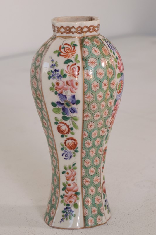 Early Hard Paste Vase-modern-decorative-820-missing-vase-3-main-638028194864440353.jpg