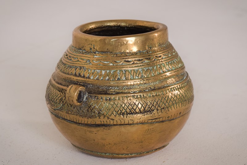 African Brass Pot-modern-decorative-821-51-african-brass-pot-2-main-637690327225960259.jpg