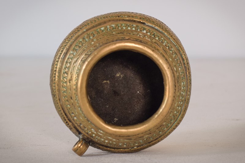 African Brass Pot-modern-decorative-821-51-african-brass-pot-7-main-637690327179554277.jpg