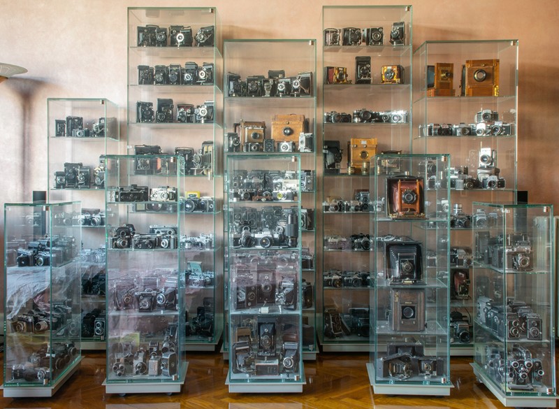 Rare Private Collection of 405 Vintage Cameras-modern-decorative-all-cameras-lot-main-1-main-637910647734198419.jpg