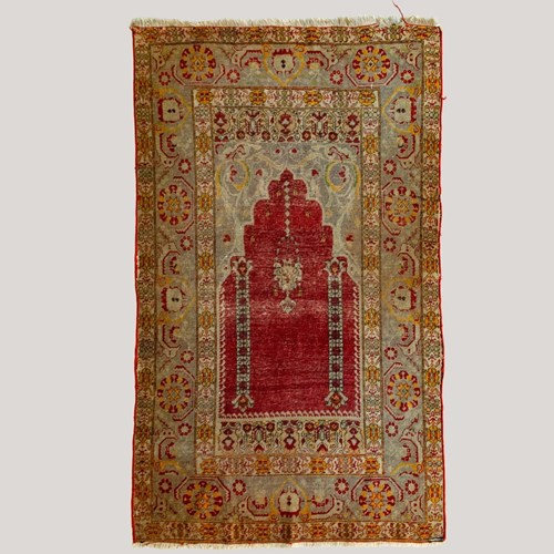 Prayer Motif Turkish Hand-Knotted Rug – Vintage