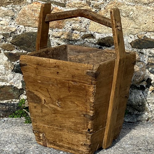 Rustic Chinese Rice Bucket