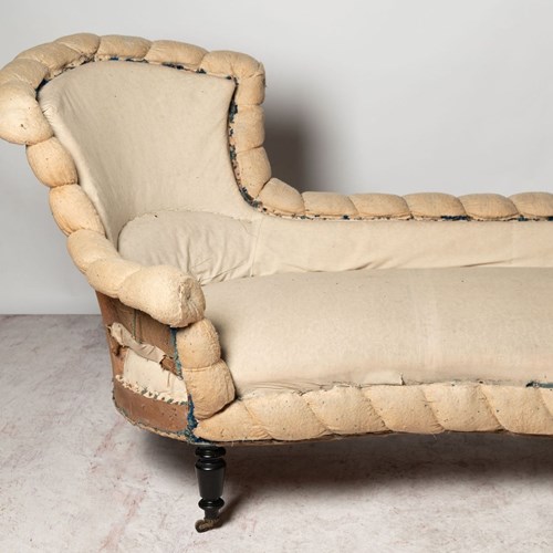 Napoleon III Piecrust Sofa – Chaise