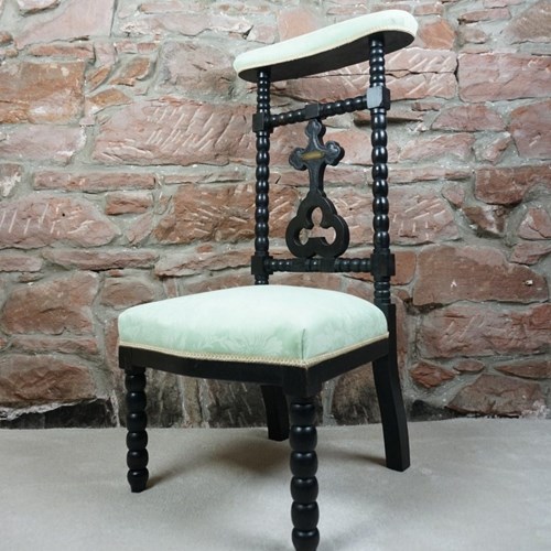 A Victorian Prie Dieu Prayer Chair