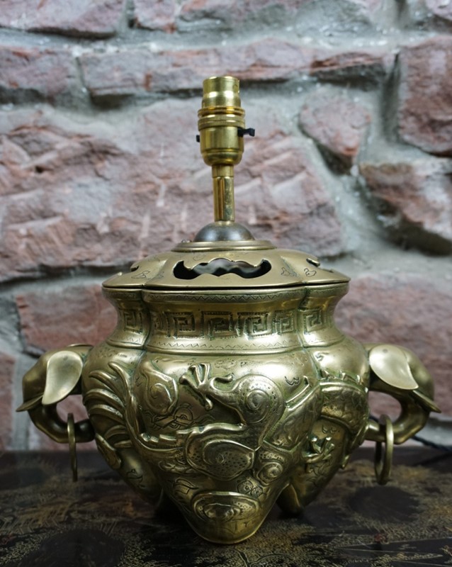 Chinese brass censor table lamp-no43collectables-dsc034582-main-638043105148297104.JPG